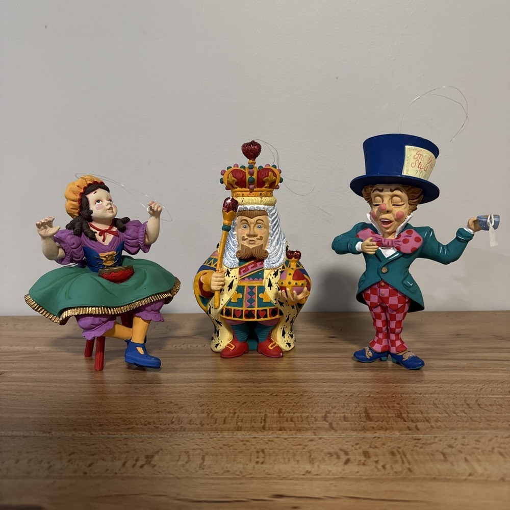 Lot Of 3 Department 56 Alice in Wonderland Ornaments King Hearts Mad Hatter